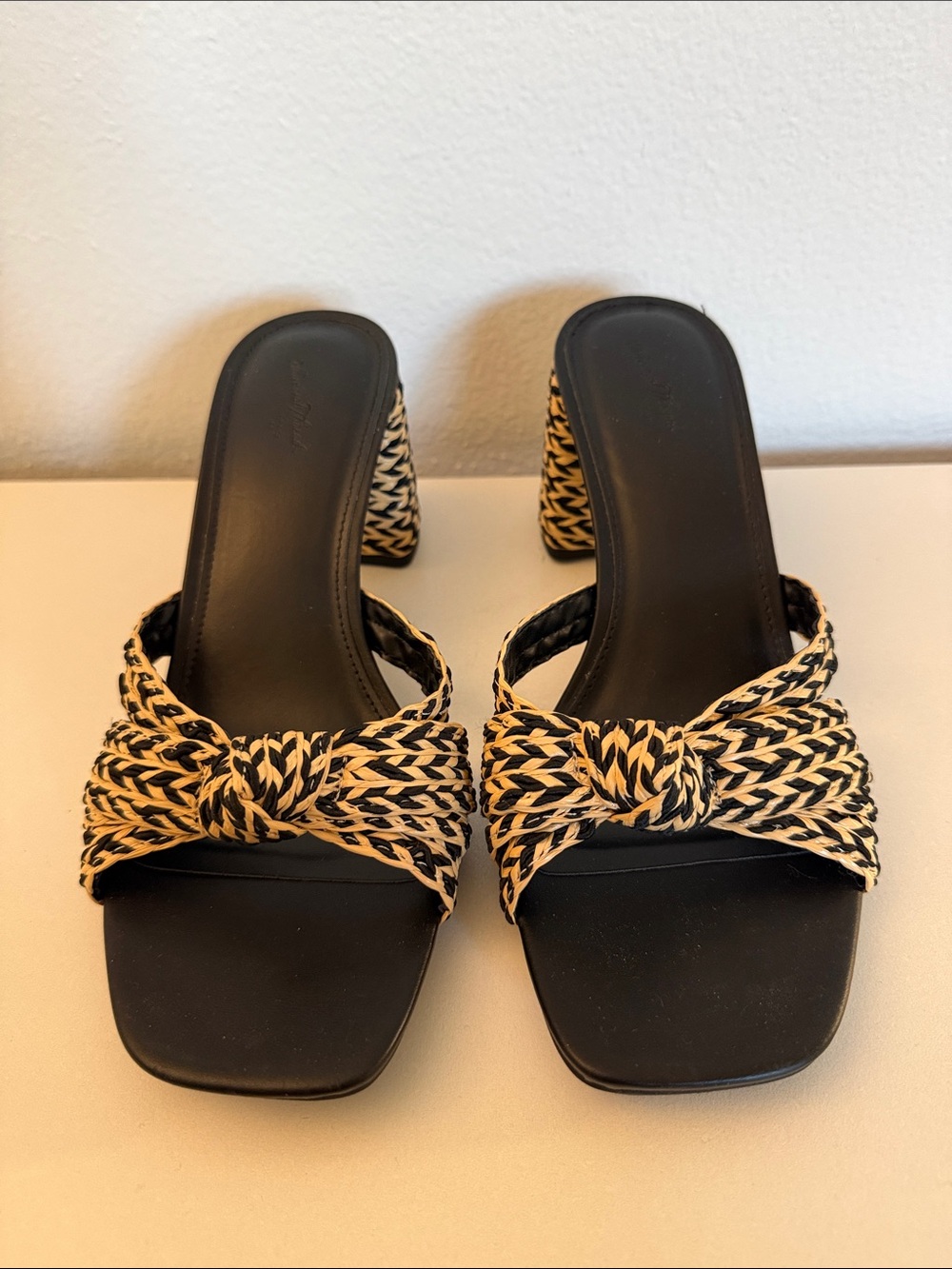 Universal Thread Black and Tan Braided Knot Slide Mules Women's Size 8